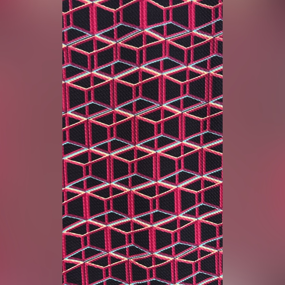 Geometric Black and Pink Pencil Skirt‎ - Picture 2 of 3